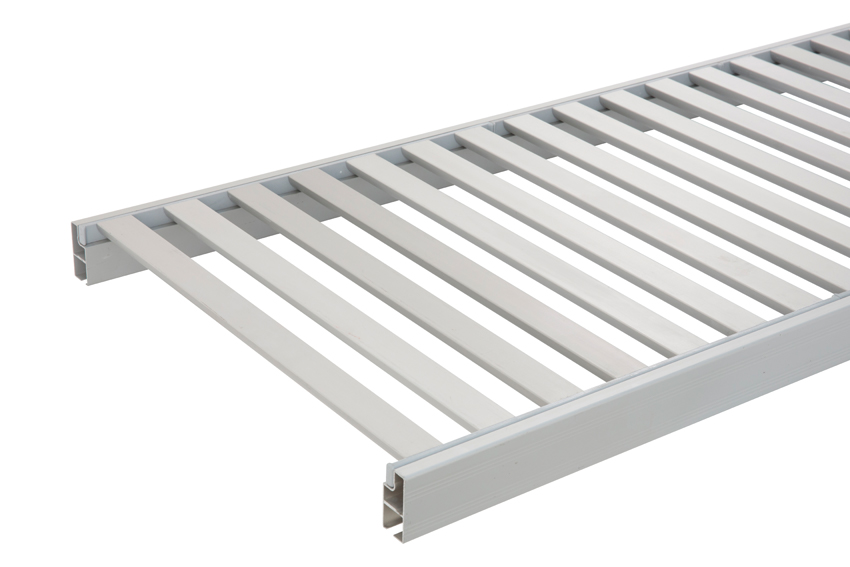 Fermostock 6811 <p>Geanodiseerde aluminium structuur met <u><strong>lattenrooster</strong></u><strong> </strong>aluminium legvlakken</p>